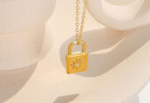 18K-Gold-Plated-Stainless-Steel-North-Star-Padlock-Lock-Pendant-Necklace-Srilanka