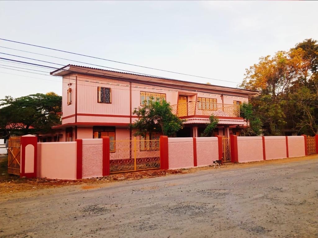 4302A4A7-5CA4-44C6-B379-46CE554C1ED4