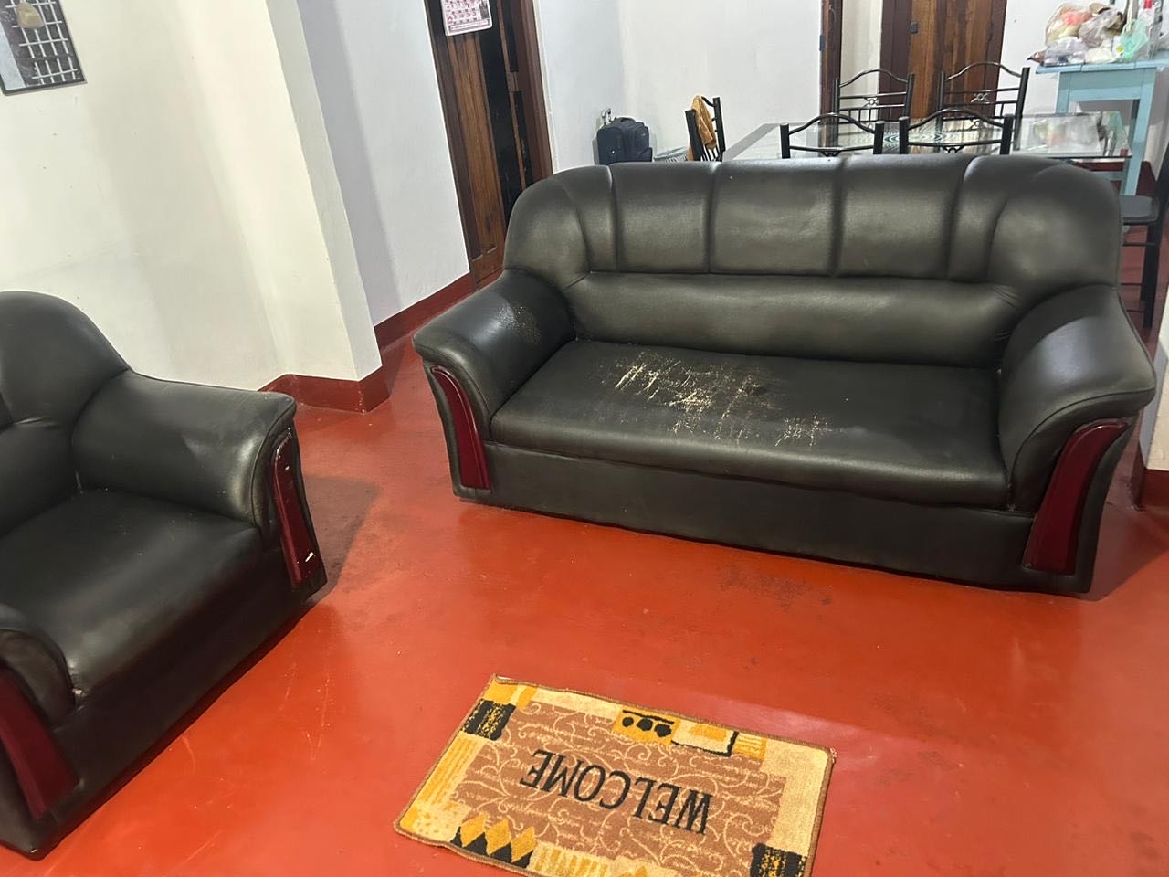 E395B4F7-AB79-4421-8B73-512ED9B021E2