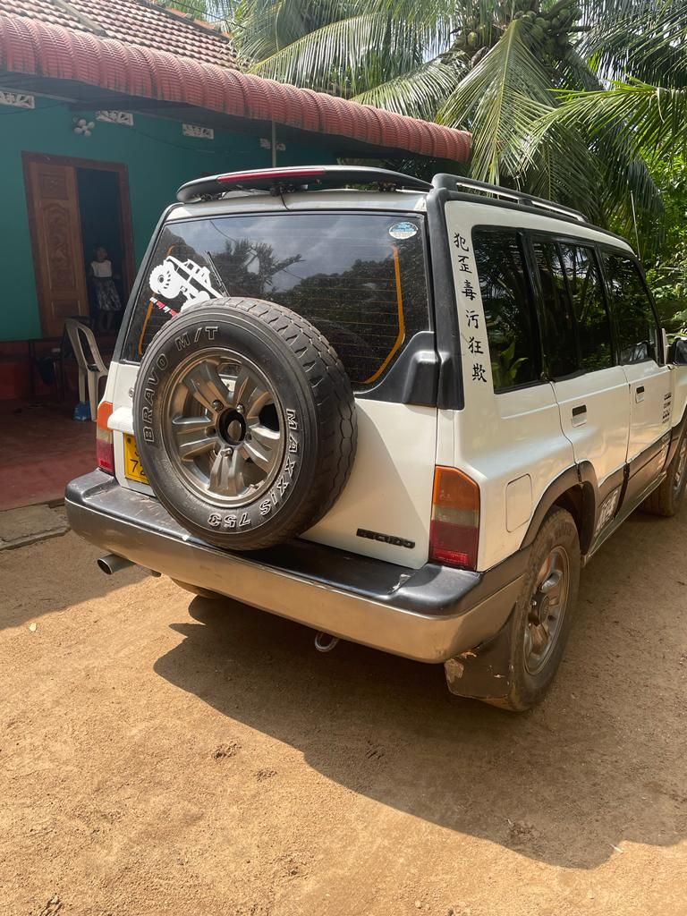 f5153dd8-fd2d-459c-bec8-22df9ca1a477