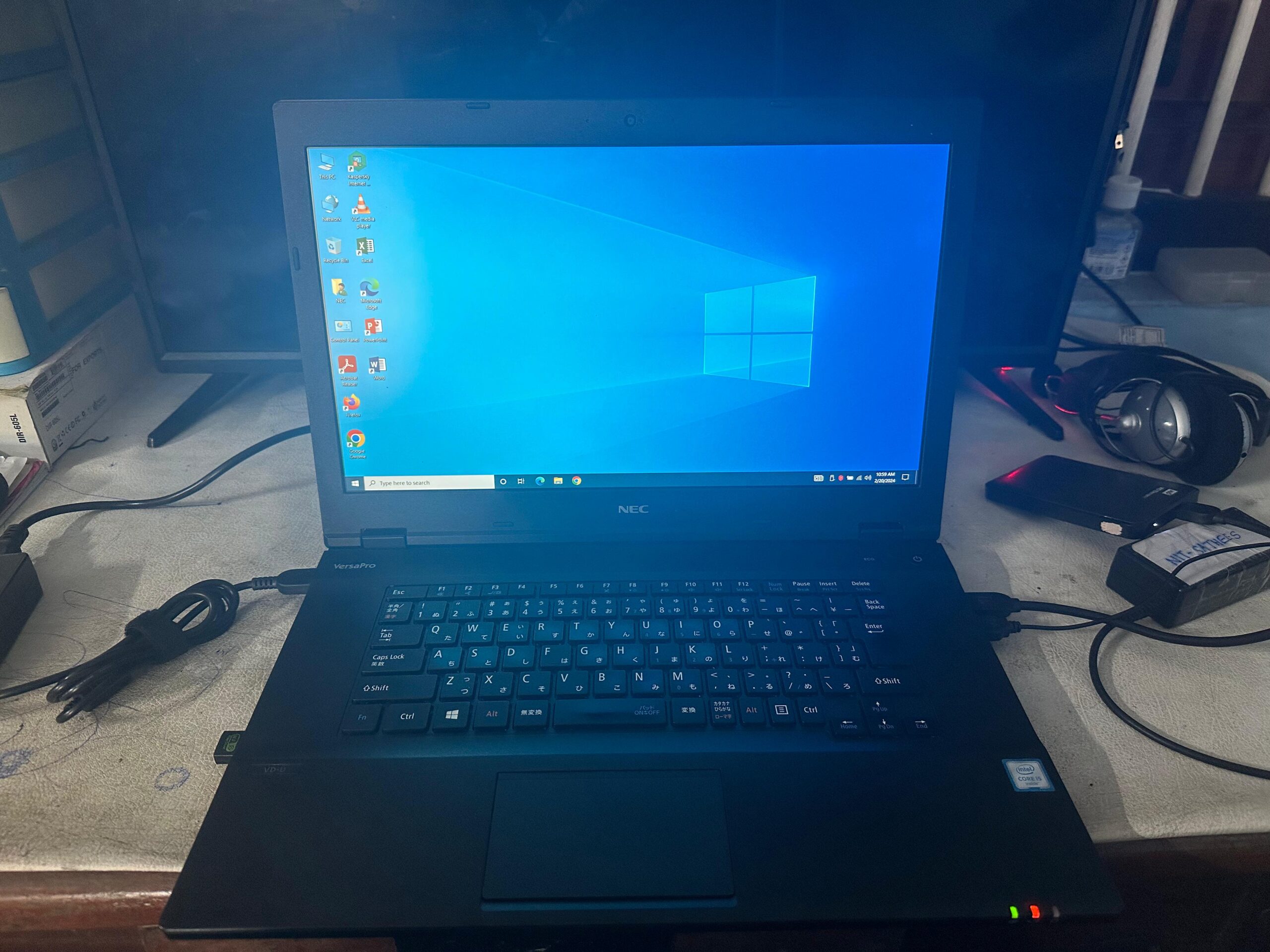 eee0cd9b-25c6-4978-b0e2-2db0580842ee