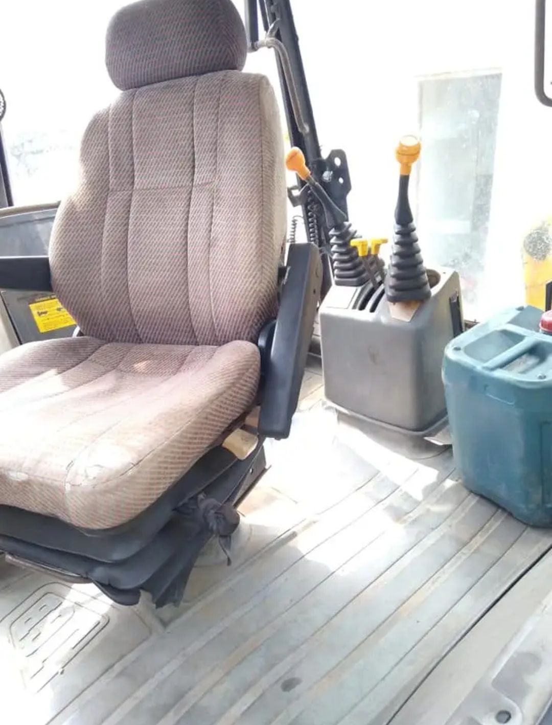 648b85e6-0cb1-46b3-809e-b382a3c316f5