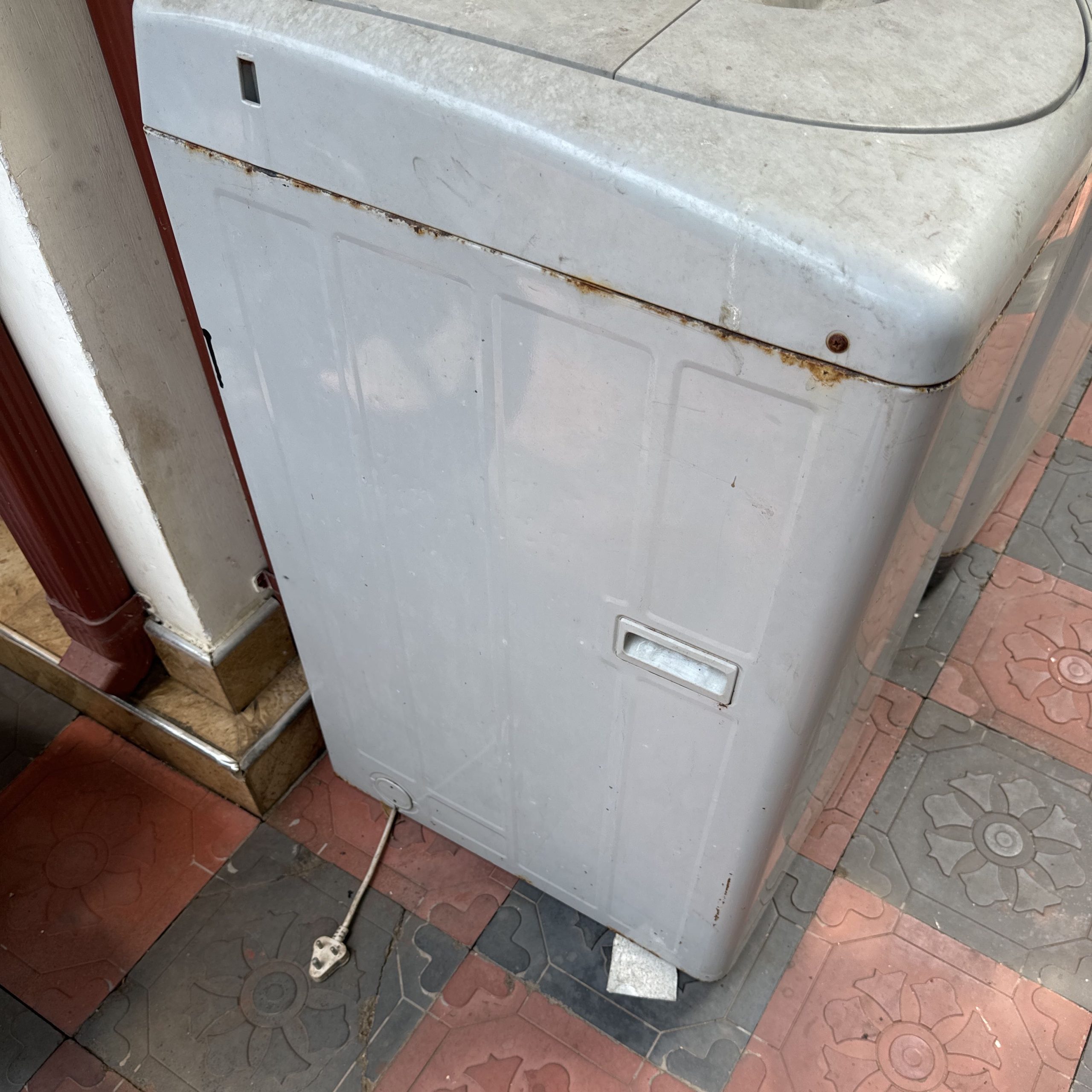 BE170571-E0C0-40DC-B761-7F2196AF2528