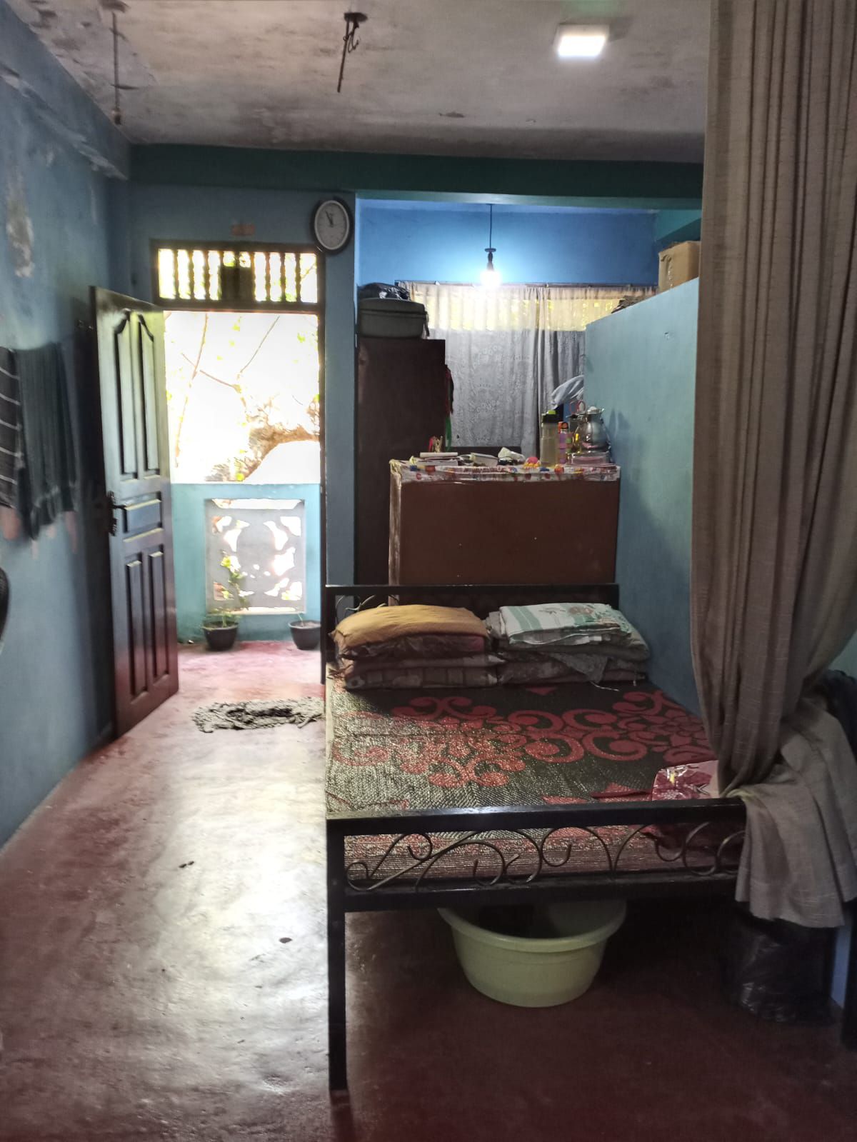 0ccaaab8-0239-416f-83a8-52d25453bde1