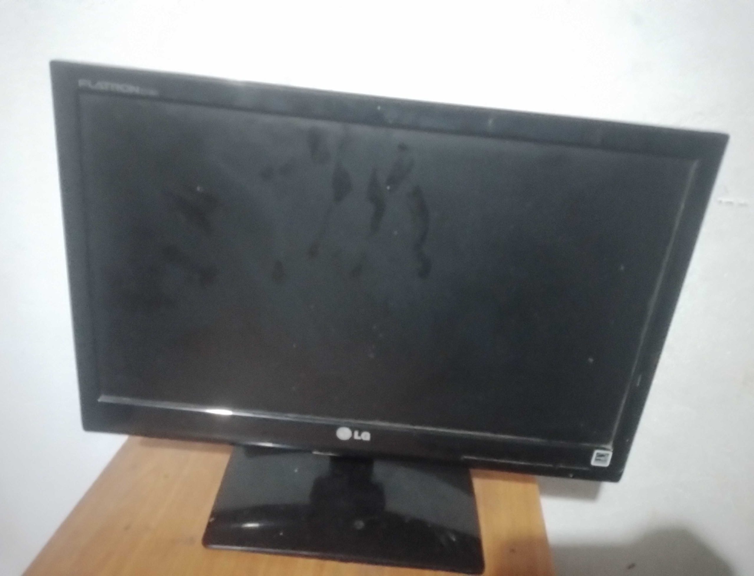 2179db28-d954-42d3-9332-572f1f566eaa-1