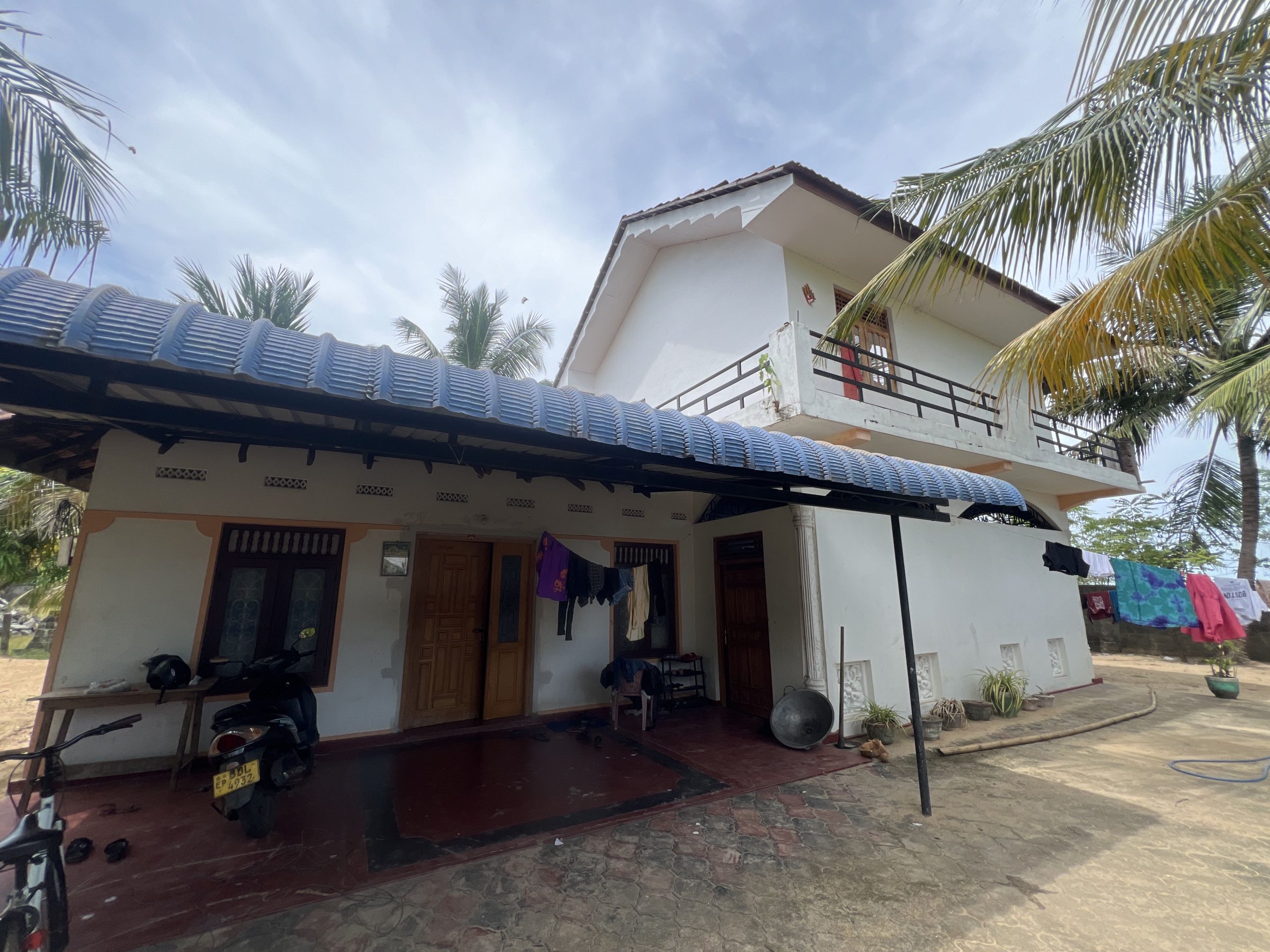 63A94E7C-003E-4B0A-B2A0-0256437B9032