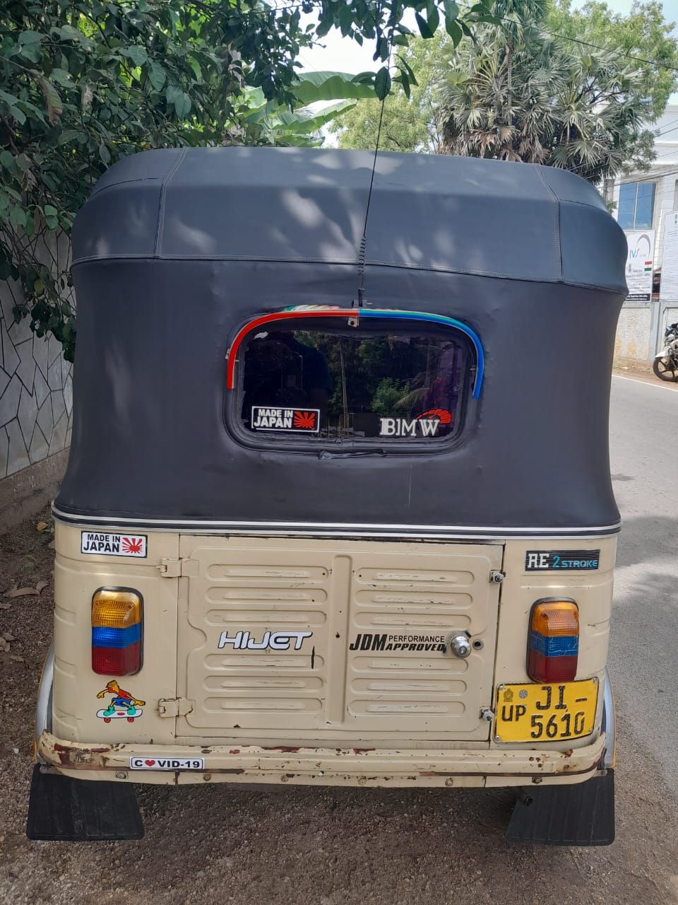 b89adefd-ce8b-47af-8751-b9633c552391