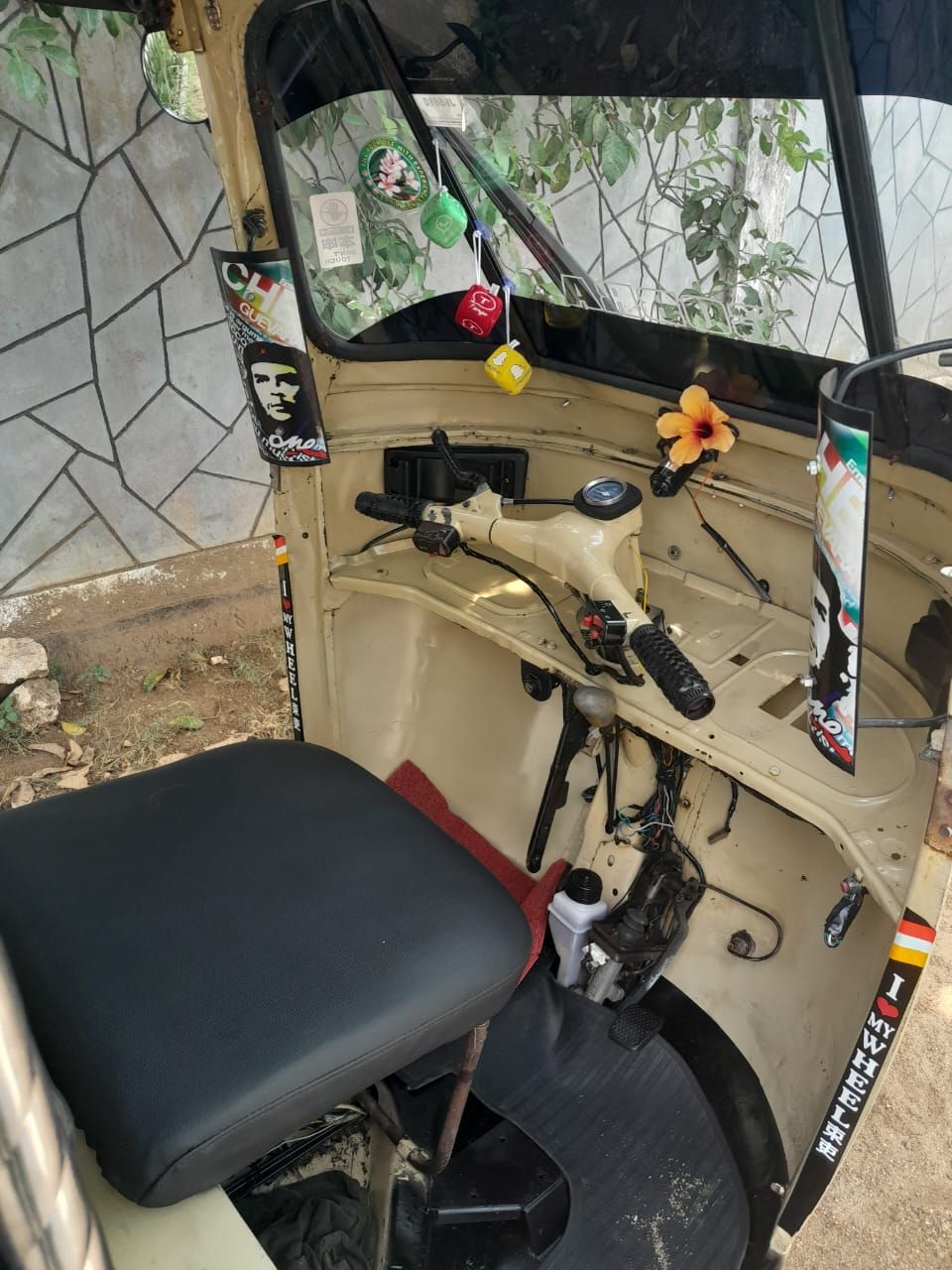 f3f5d860-9a7d-42af-abfc-e540080e3607